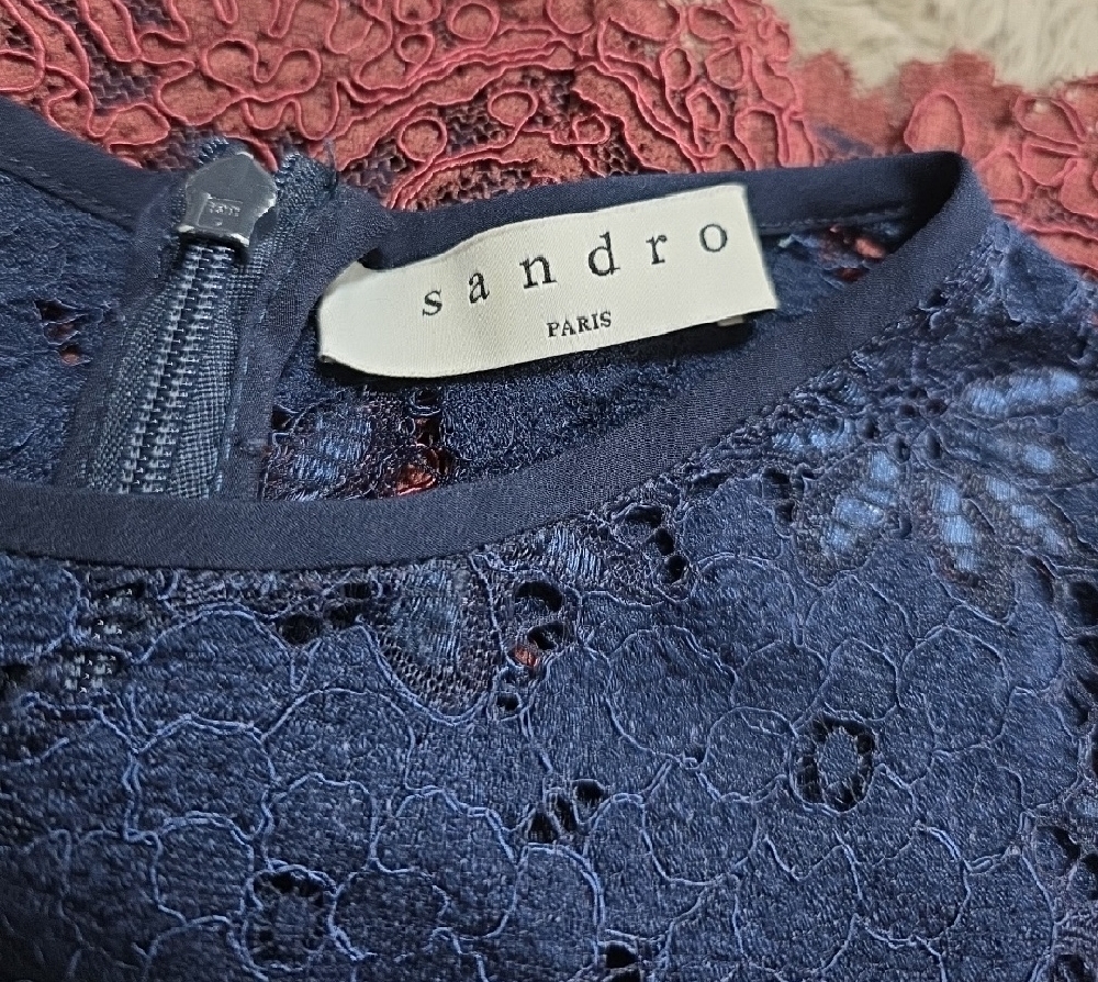 Elegant Lace Dress with Blue and Burgundy Accents Size 1 - Picture 7 of 11